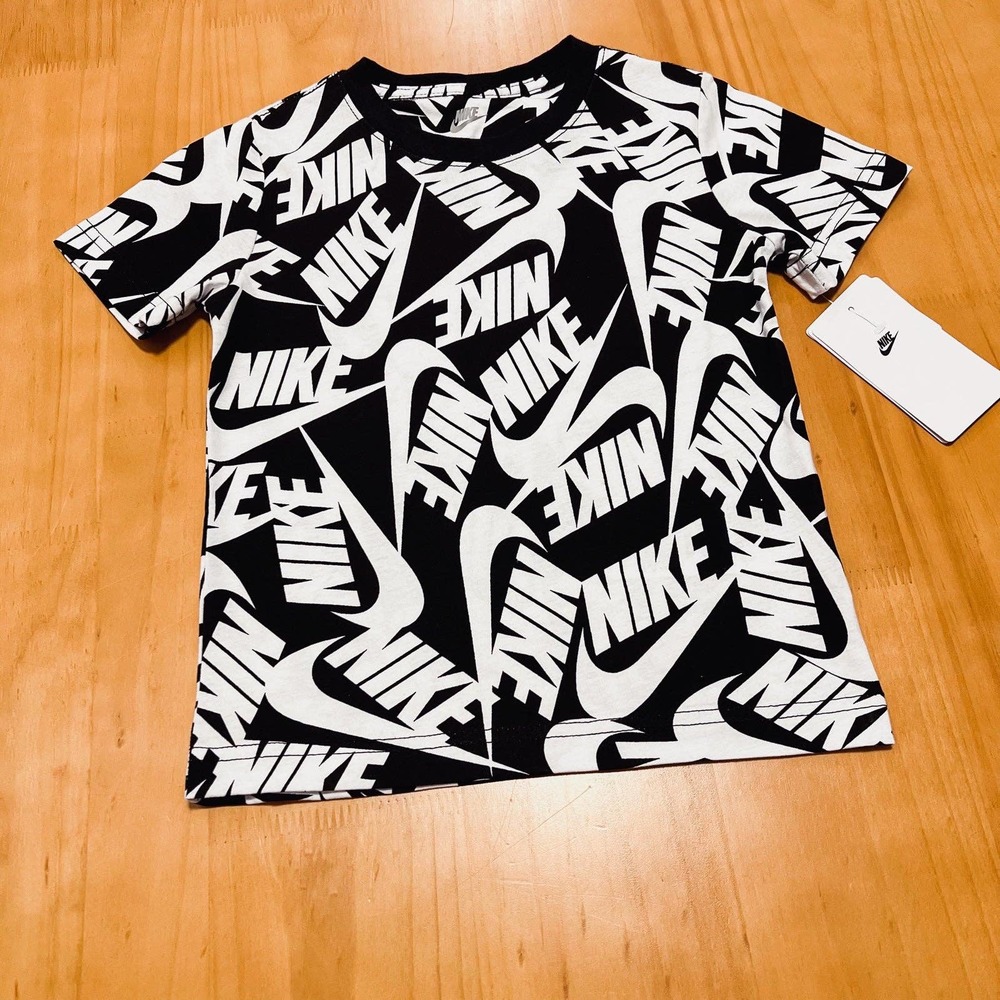 Nike Boys T-shirt and Shorts Set - Picture 2 of 7